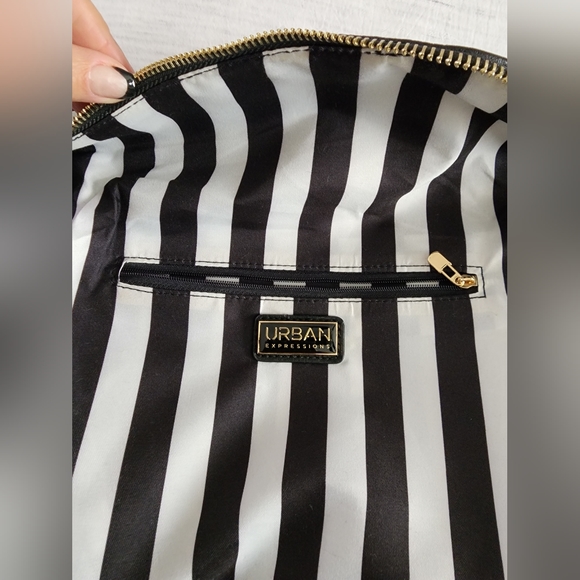 Urban Expressions Clutch - Black - Picture 4 of 13